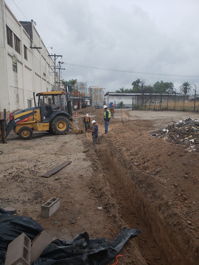 EXCAVACION PARA COLOCACION DE TUBERIA