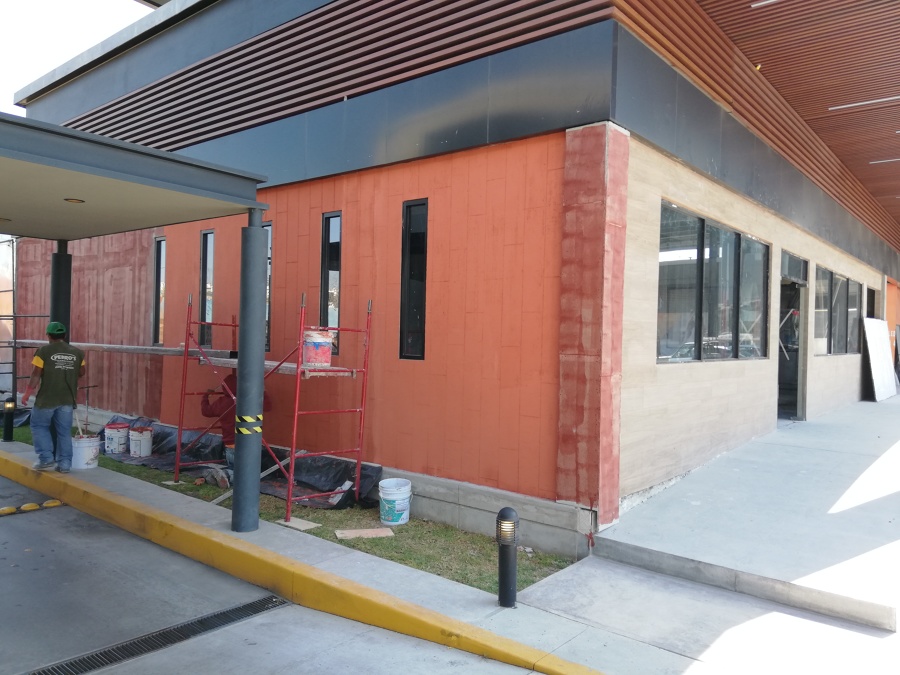 Foto: Carls Jr Aleda de Javier Hernández #493329 - Habitissimo