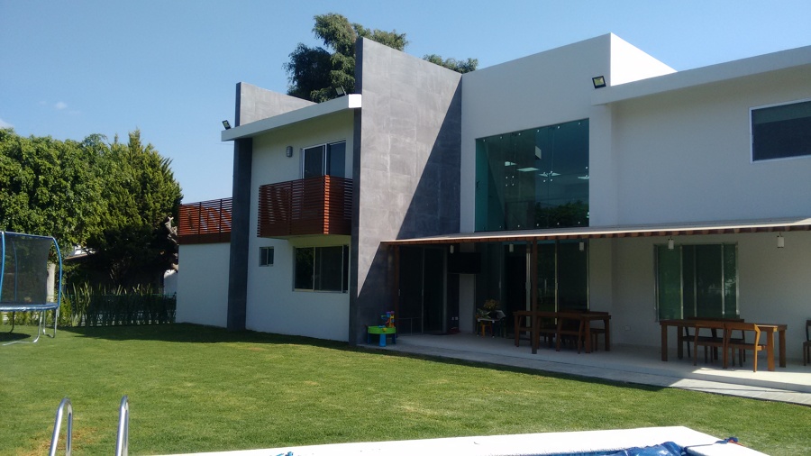 FACHADA COMPLETA POSTERIOR