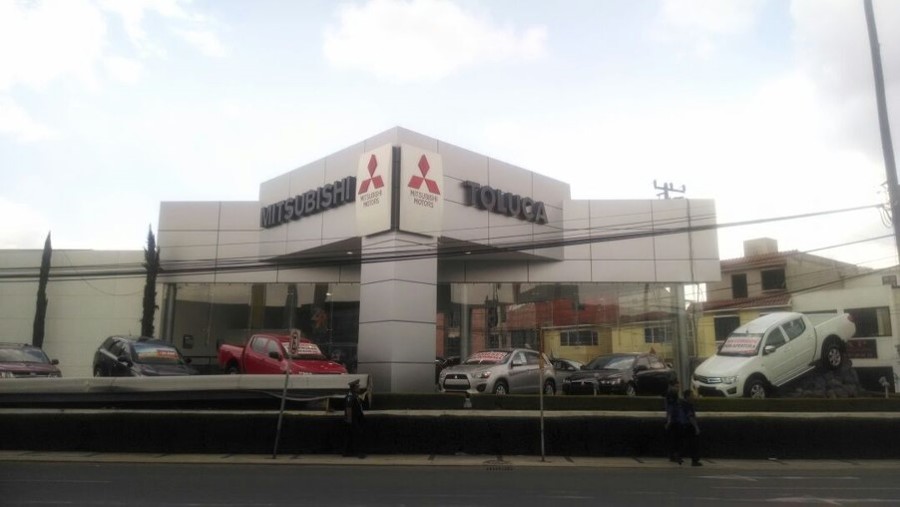 Fachada de Agecia Mitsubishi Toluca