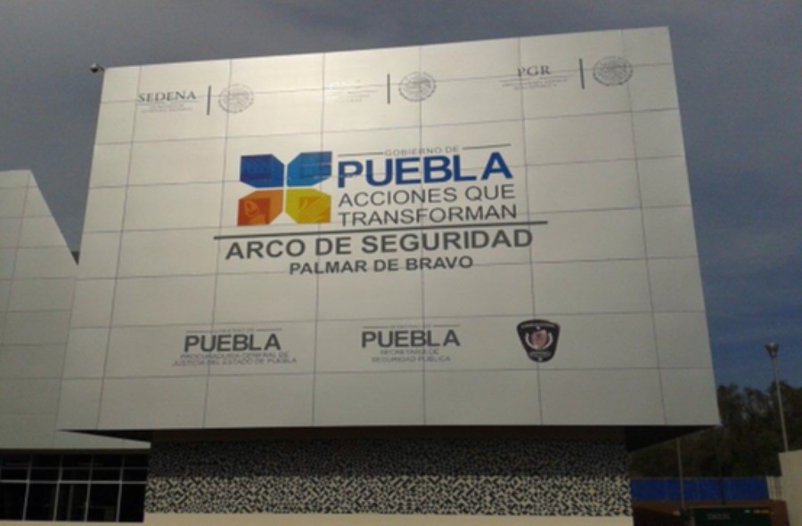 Fachada del Arco de Seguridad Puebla