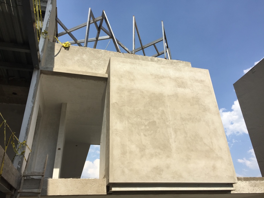 Fachada desde el jardín interior