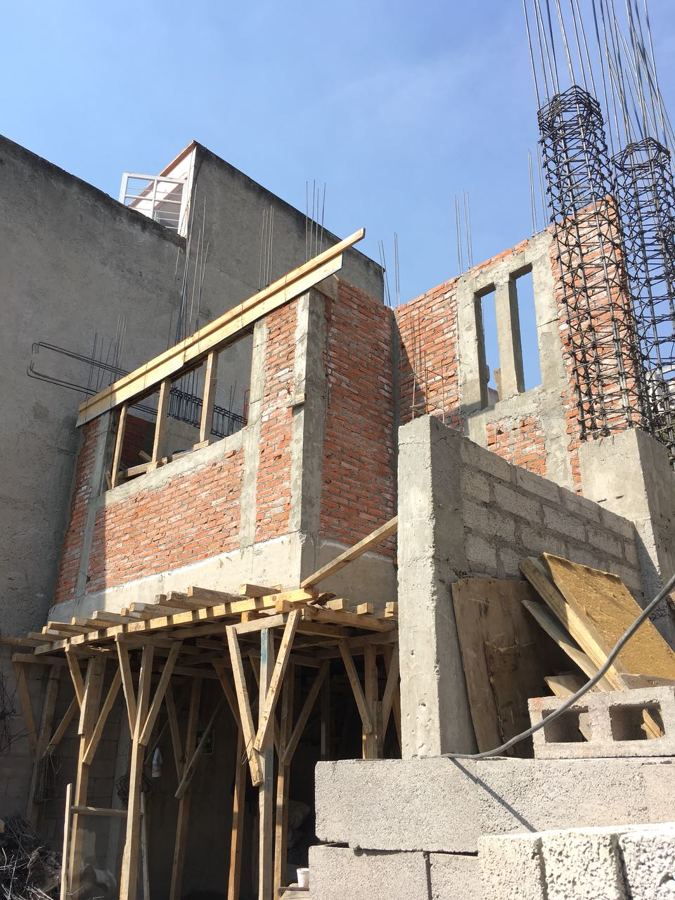 Fachada (en construcción)