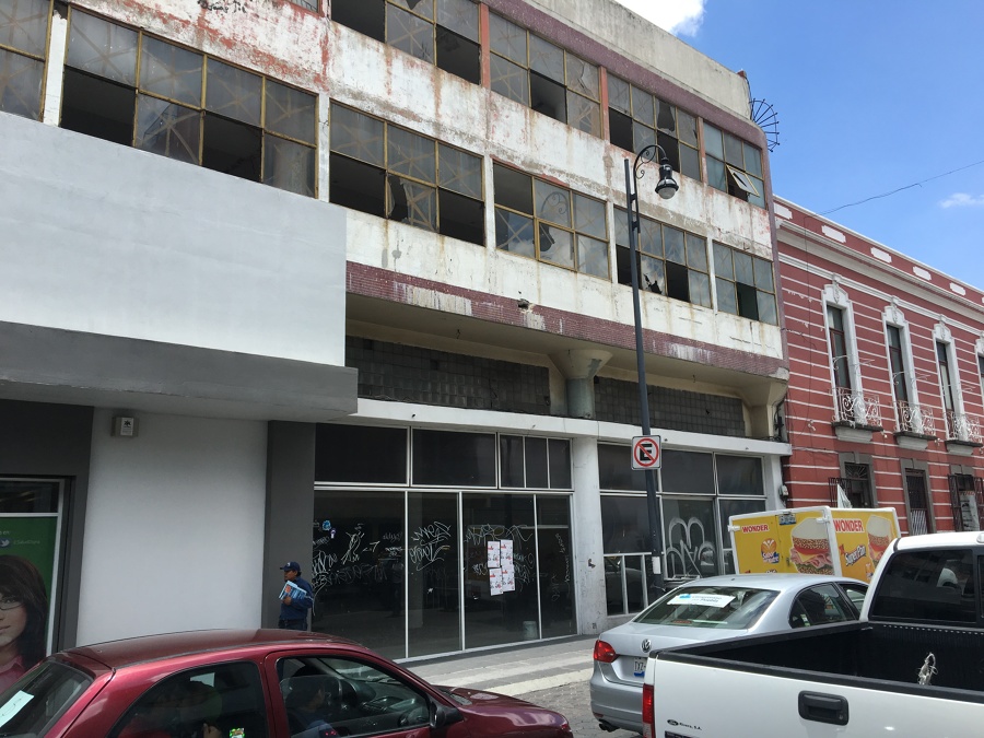 FACHADA LOCAL COMERCIAL