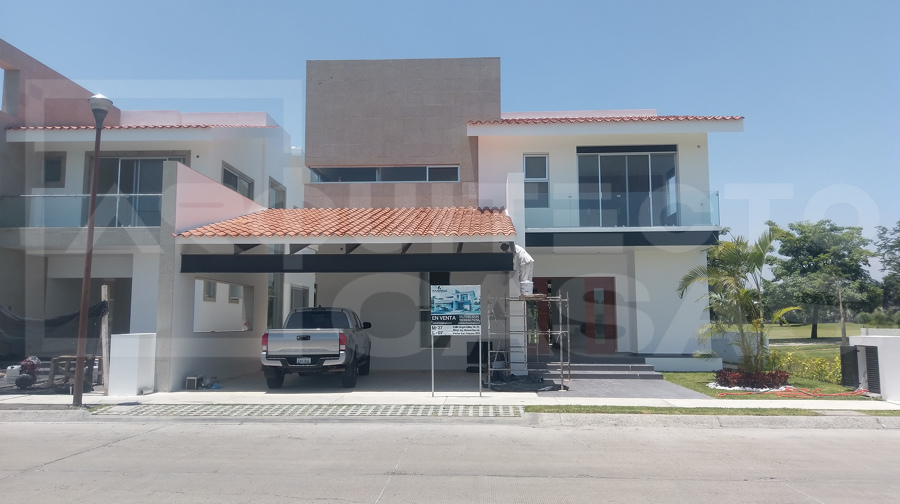 FACHADA PRINCIPAL
