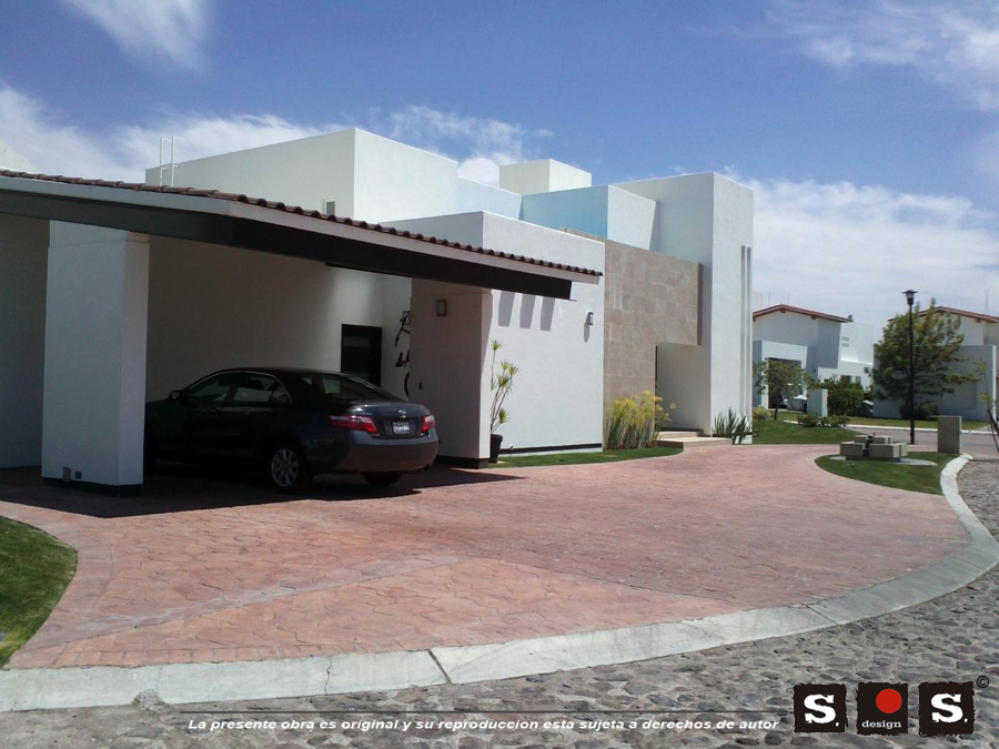 FACHADA PRINCIPAL - Cochera