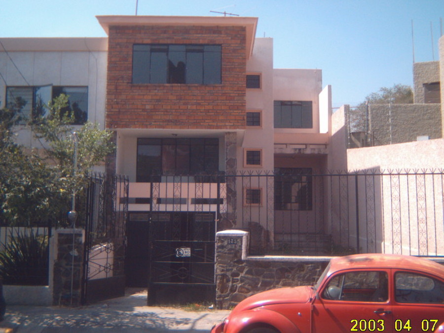 FACHADA PRINCIPAL DE LAS OFICINAS 