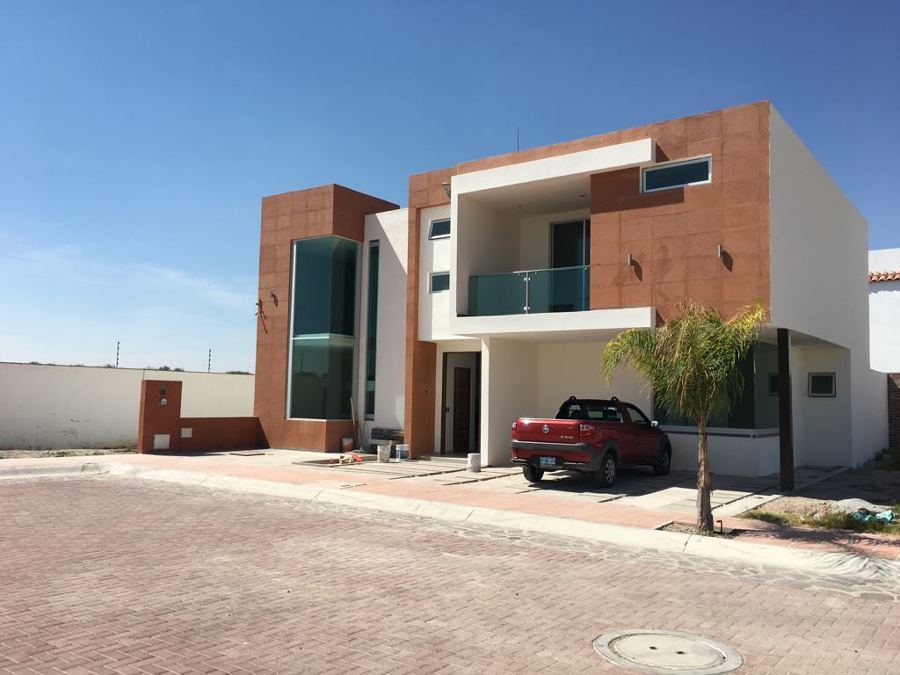FACHADA TERMINADA