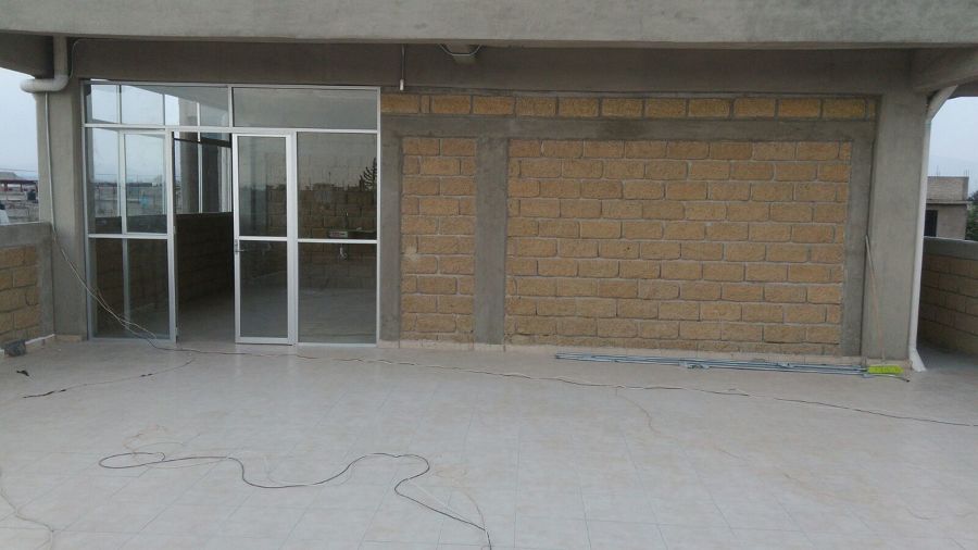 fachada terraza con cafeteria