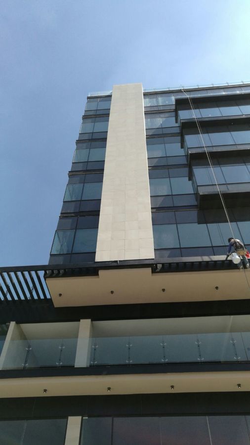 Fachada y Acabados Torre Simon Bolivar