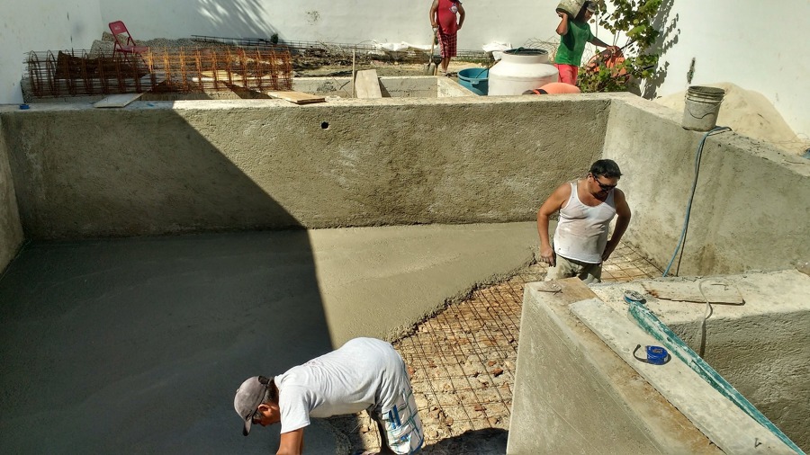 fondeado de piscina