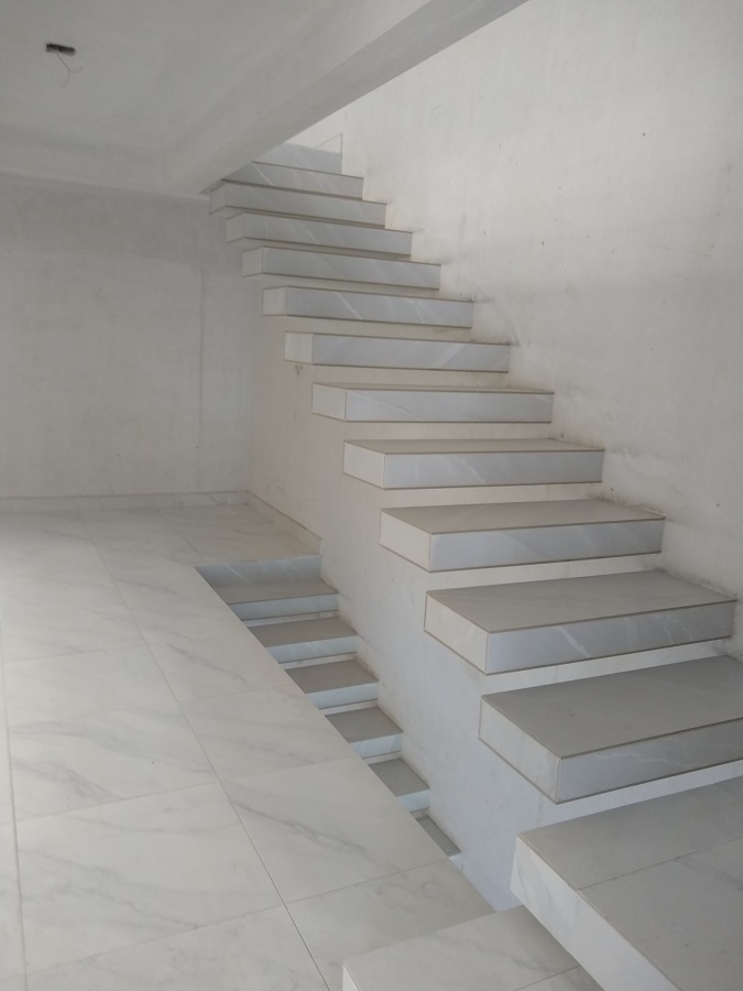 Forrado con porcelana to de escalones