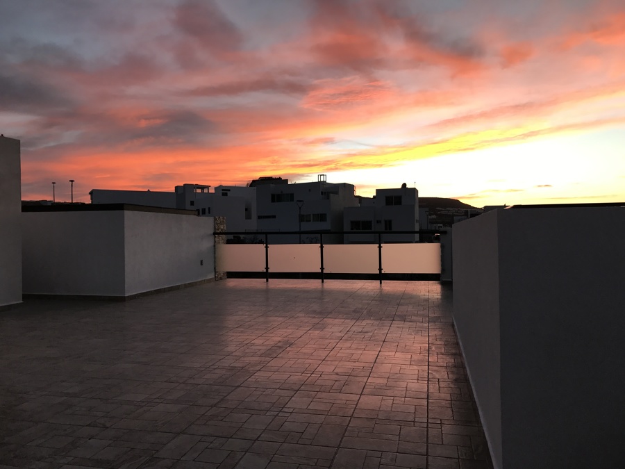 Hermoso Roof Garden.