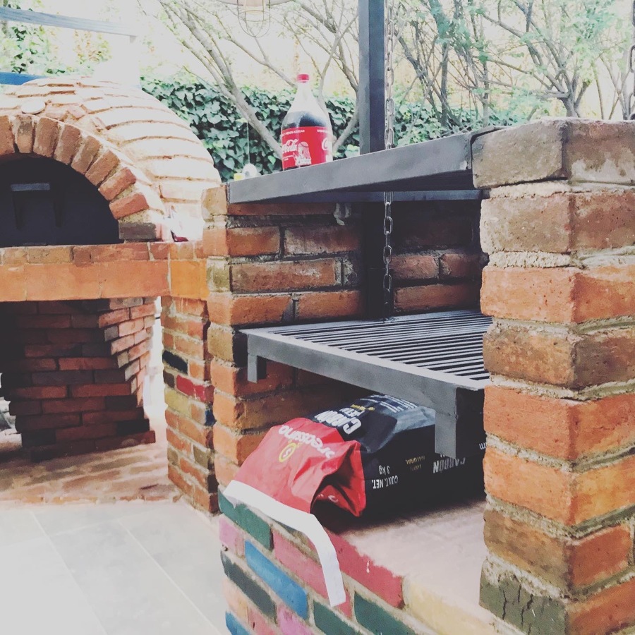 Horno de pizza y asador