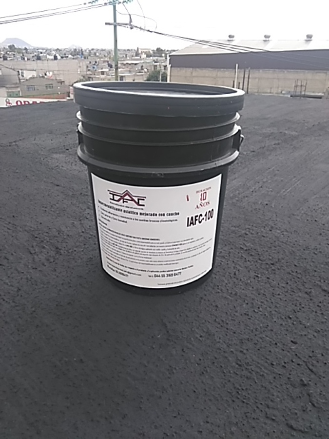 Impermeabilizante IAFC-100 Color normal negro, se puede pintar 