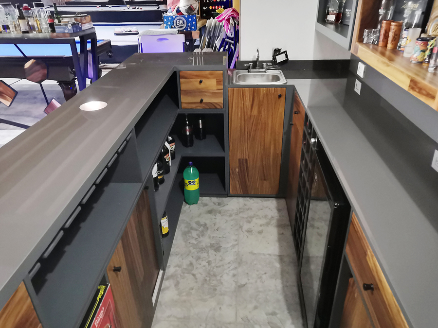 Incluye tarja y monomando