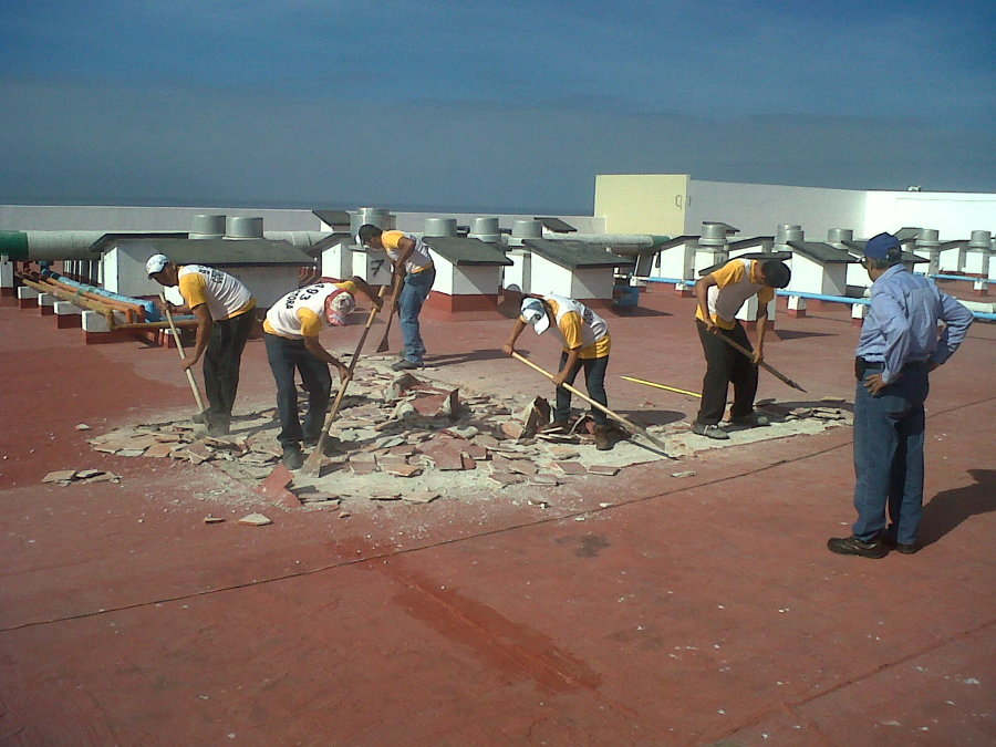 INICIO DE DESPRENDIMIENTO DE MATERIAL