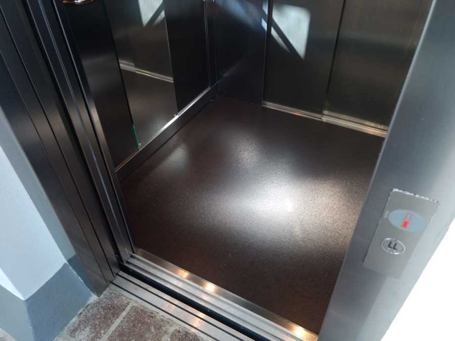 Instalación de ascensor MRL para 11 personas para 3 niveles