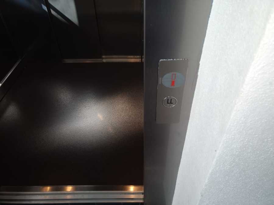 Instalación de ascensor MRL para 11 personas para 3 niveles