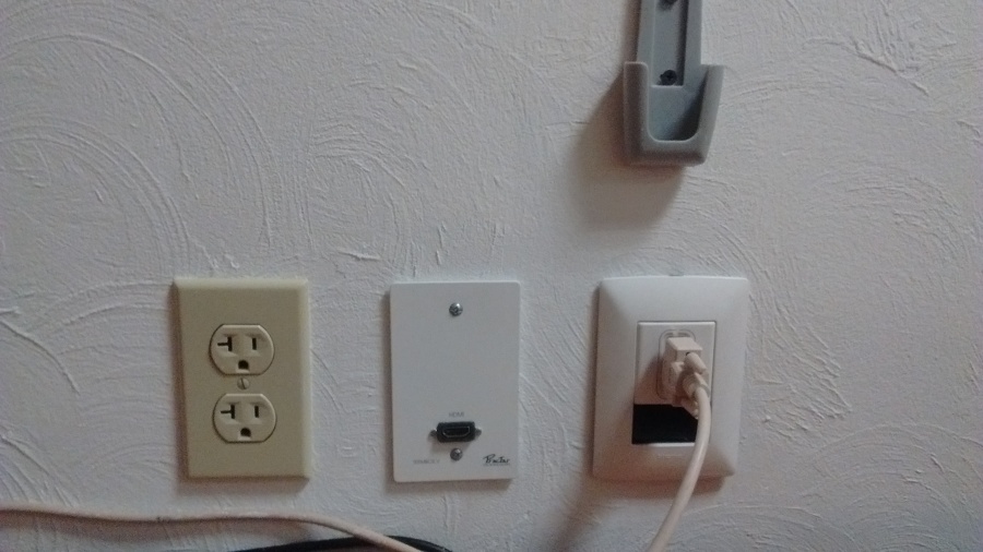 INSTALACION DE CABLEADO HDMI, VGA Y TOMA CORRIENTE