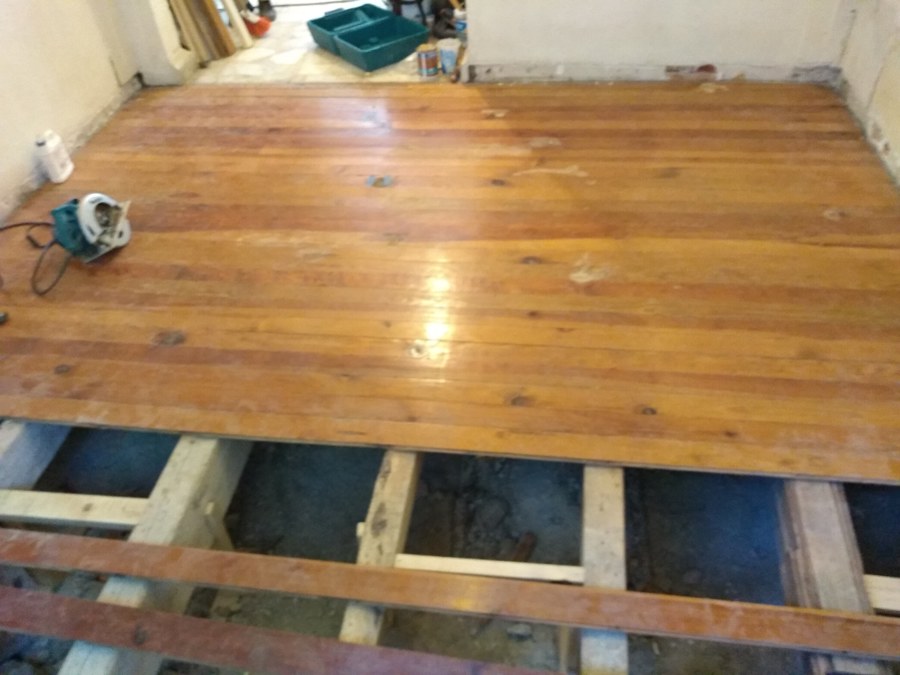 Instalación de duela antigua