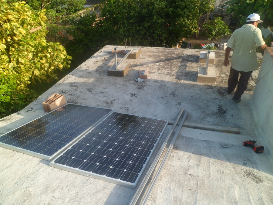 Instalación de estructura y bases de concreto