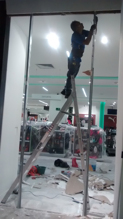 Instalacion de muros de tablaroca