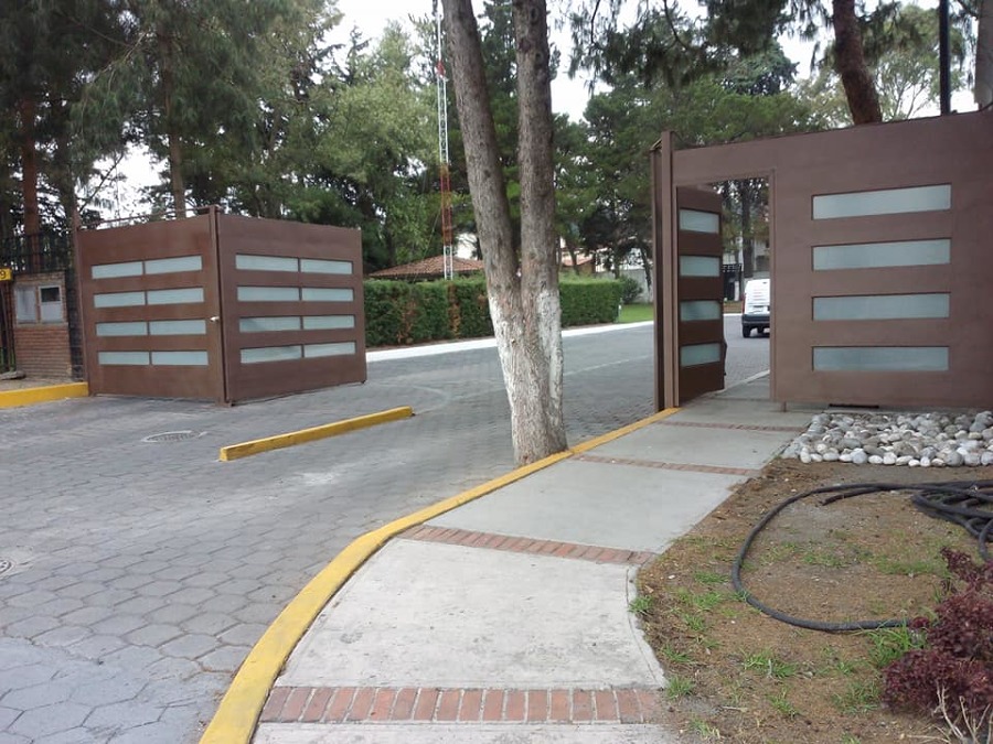 Instalación de portón