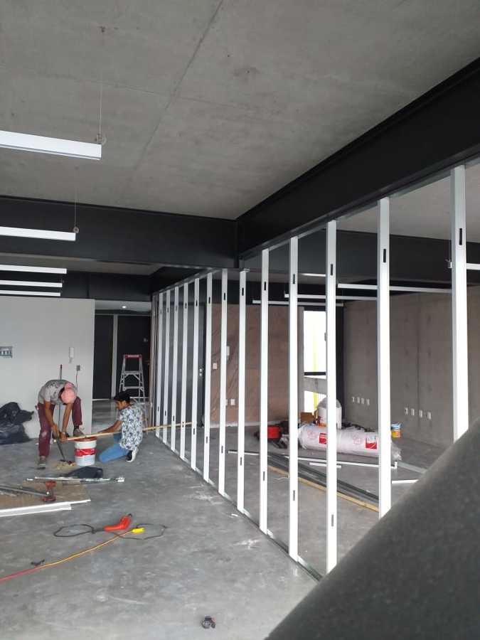 INSTALACION DE POSTES