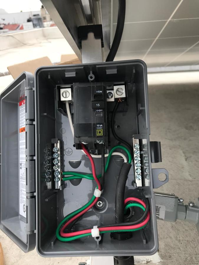 instalación de protección de acuerdo con normas.