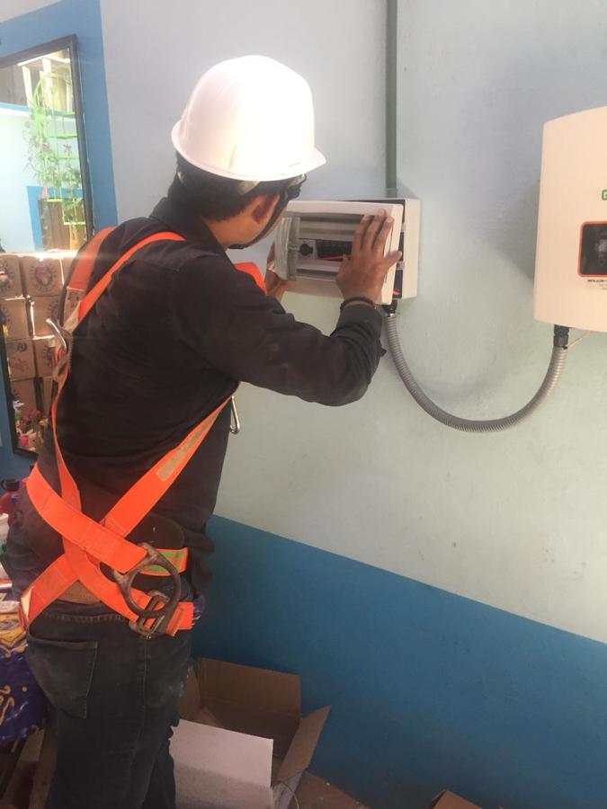 Instalación de Sistema interconectado a la Red