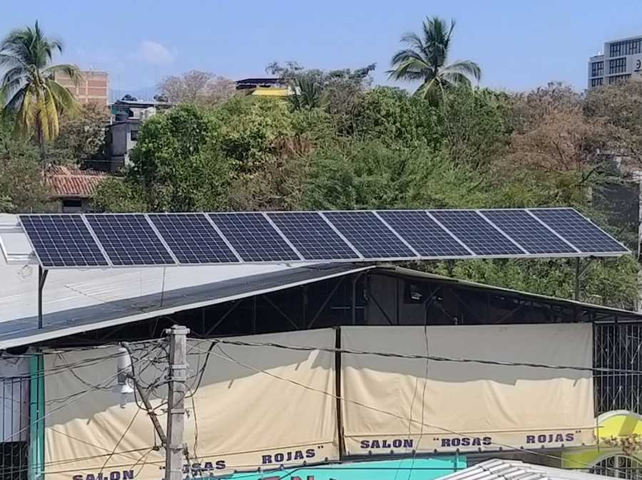 Instalación de Sistema interconectado a la Red