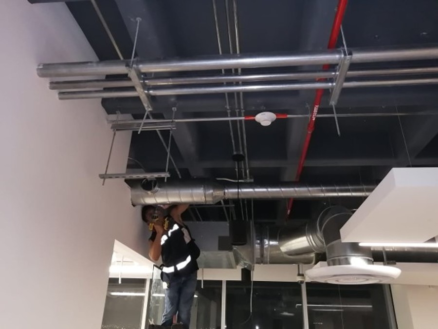 Instalación de Tubería de los Sistemas