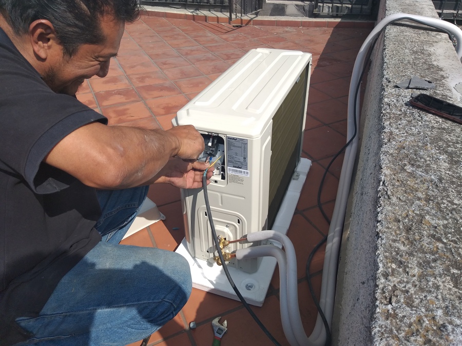 Instalacion de Unidad evaporadora