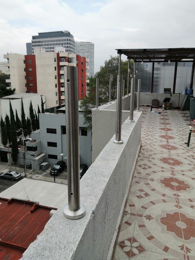 Instalación postes