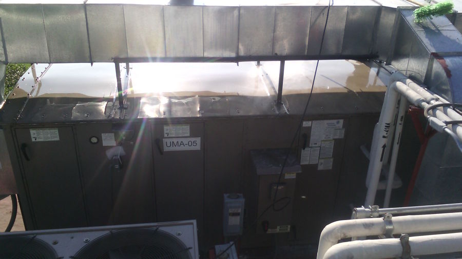 INSTALACIÓN Y LIMPIEZA DE DUCTOS PARA UMAS