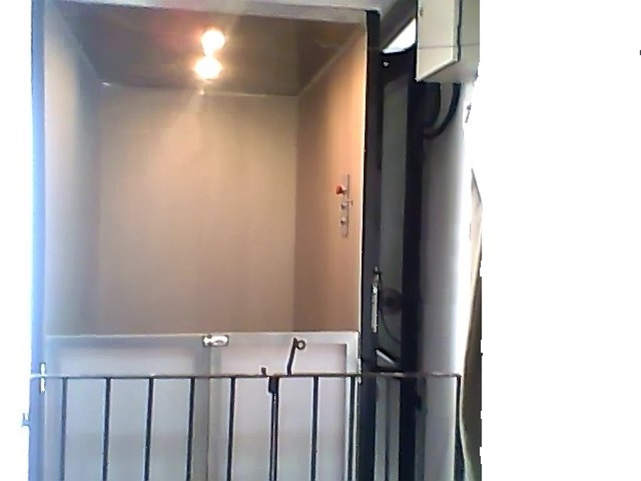 Interior de Elevador Hidráulico residencial