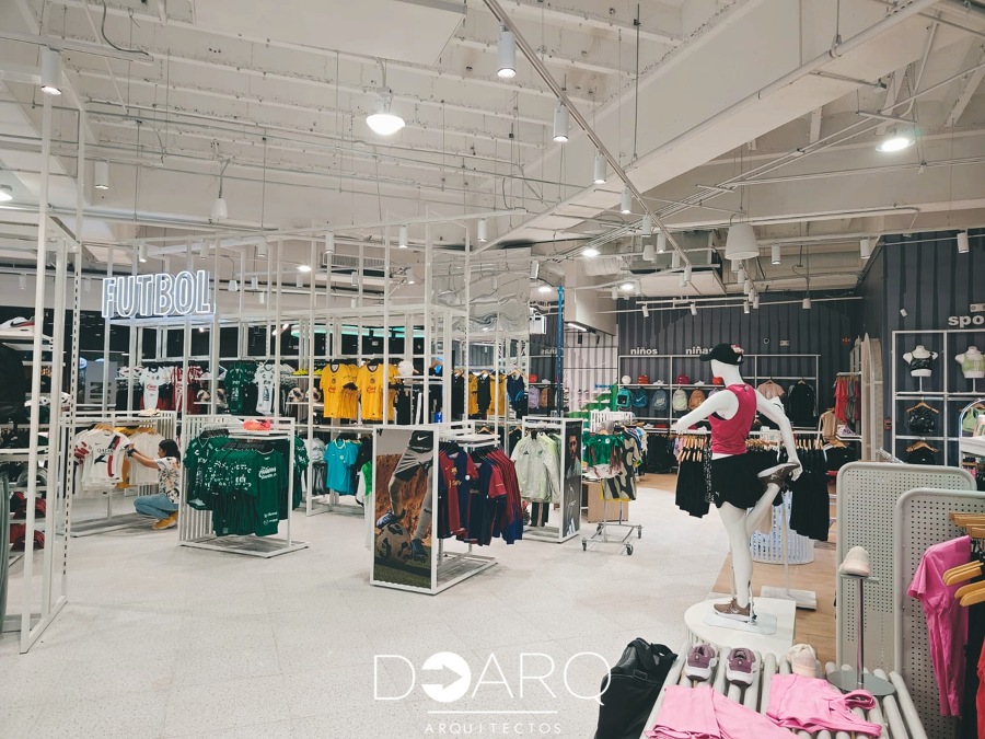 Interior de tienda deportiva