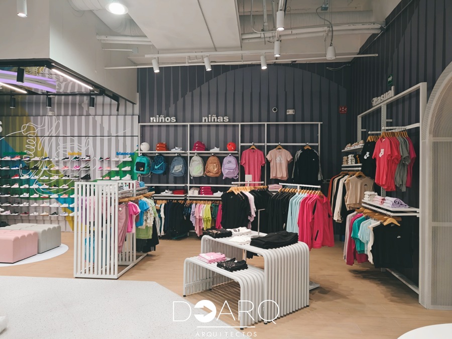 Interior de tienda deportiva