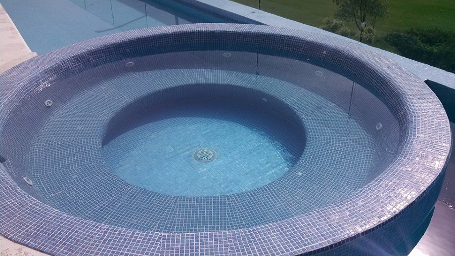 Foto: Jacuzzi en Forma de Círculo. de Hidroniks S.a. De C.v #85409 ...