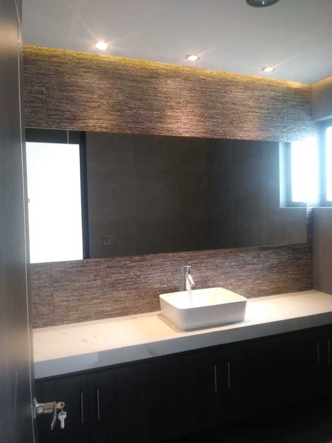 Lavabo medio baño