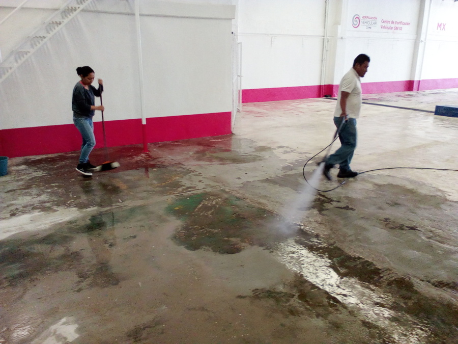 Lavado con hidrolavadora