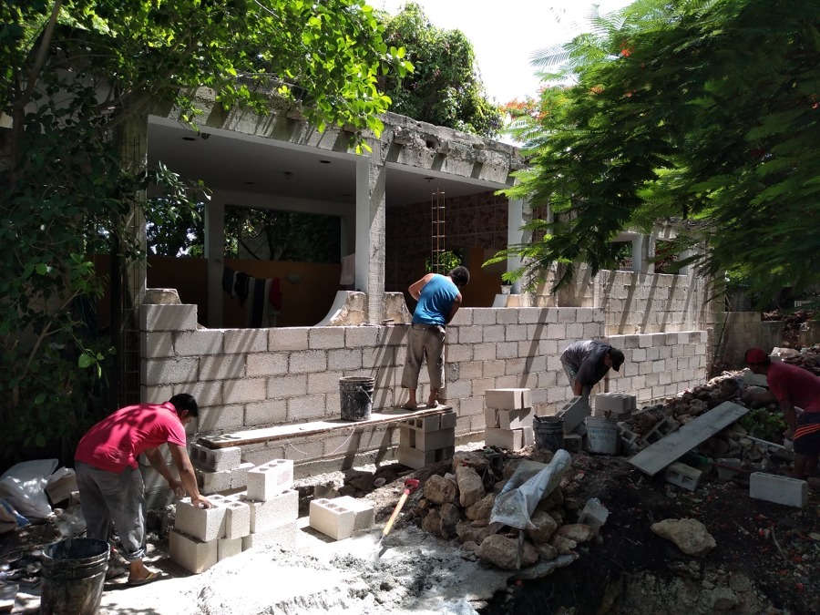 Levantando barda divisoria