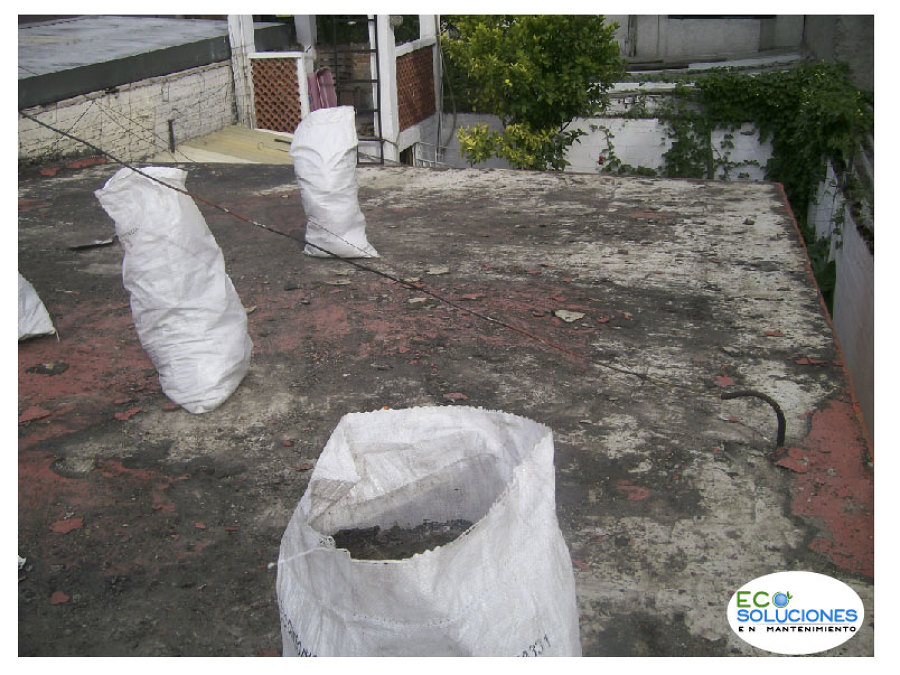 Limpieza de la superficie en la cual se va a trabajar