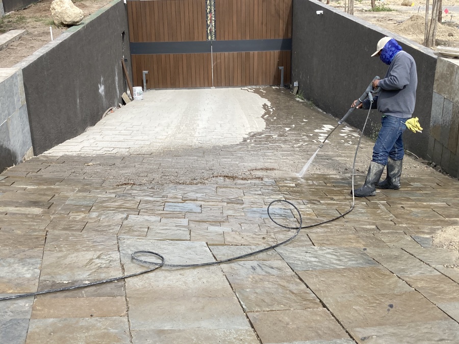 Limpieza de pisos de piedra