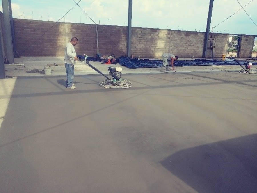 Losa de concreto pulido.