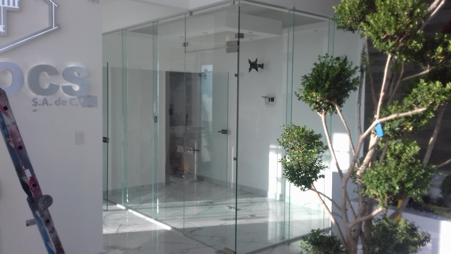 Mamparas divisorias en oficinas