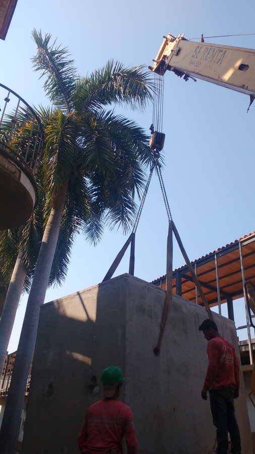 Maniobra para Hincado de Bóveda · CFE BT300B