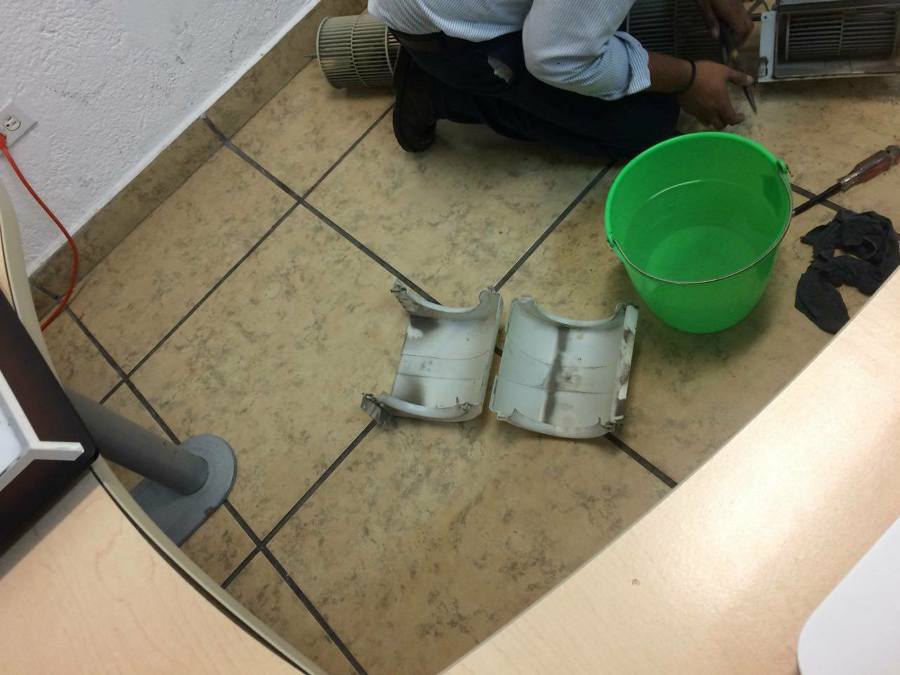 MANTENIMIENTO CORRECTIVO AIRE ACONDICIONADO