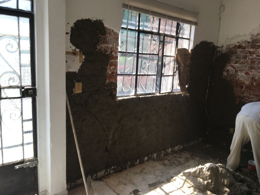 Mantenimiento de aplanados en muros y losas